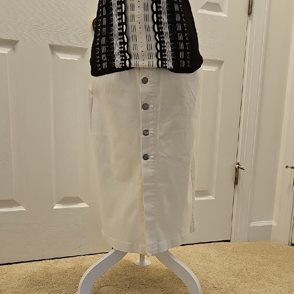 Banana Republic White Button-Down Midi Skirt